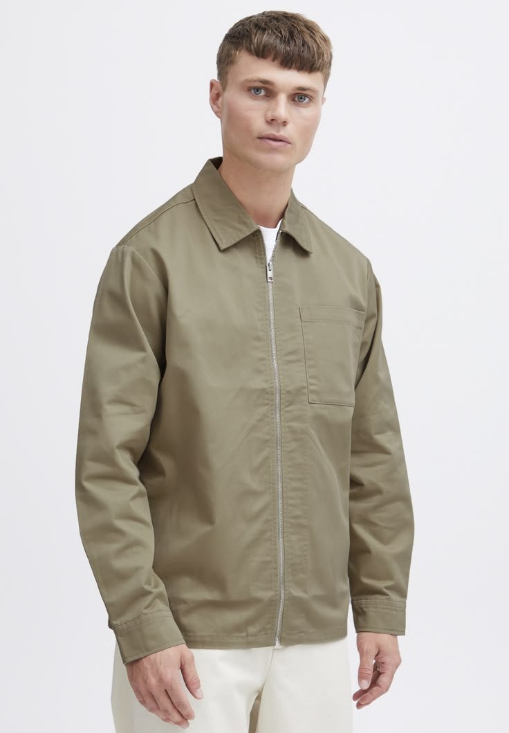 short lilac ruffled dress